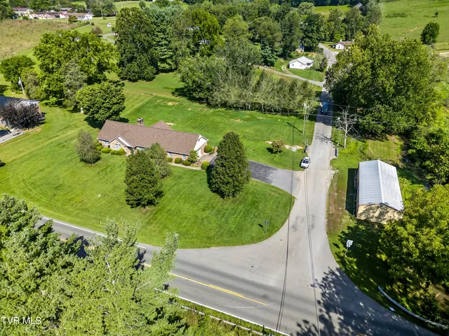 $375,000 | 28065 Lee Highway, Abingdon, VA 24211