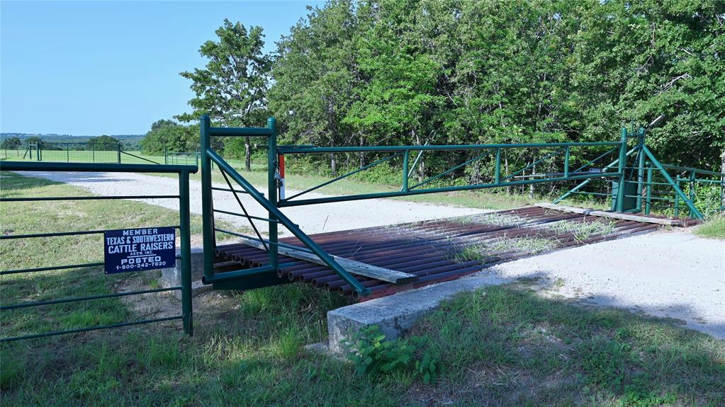 322 Liberty Chapel Road St. Jo, TX 76265 - Photo 29 of 40