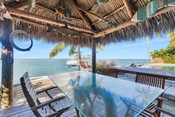 $5,600,000 | 166 Bayview Drive, Islamorada, FL 33036