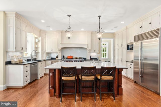 $2,495,000 | 5011 Rockmere Court, Bethesda, MD 20816