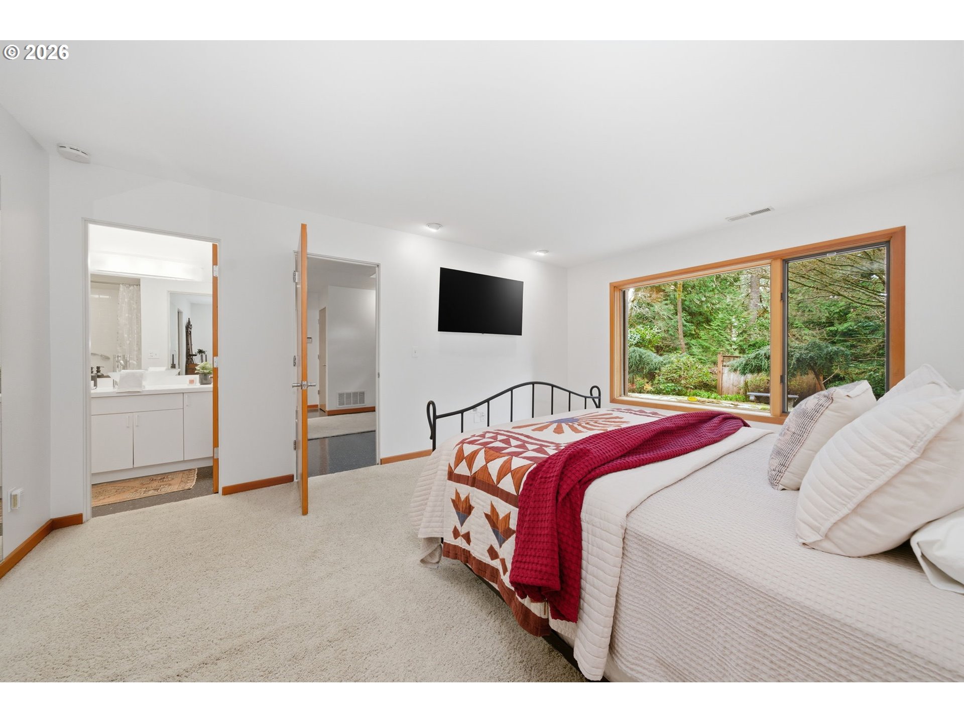 8709 Southwest 11th Avenue Portland, OR 97219 - Photo 16 of 26 Gallery Image 16