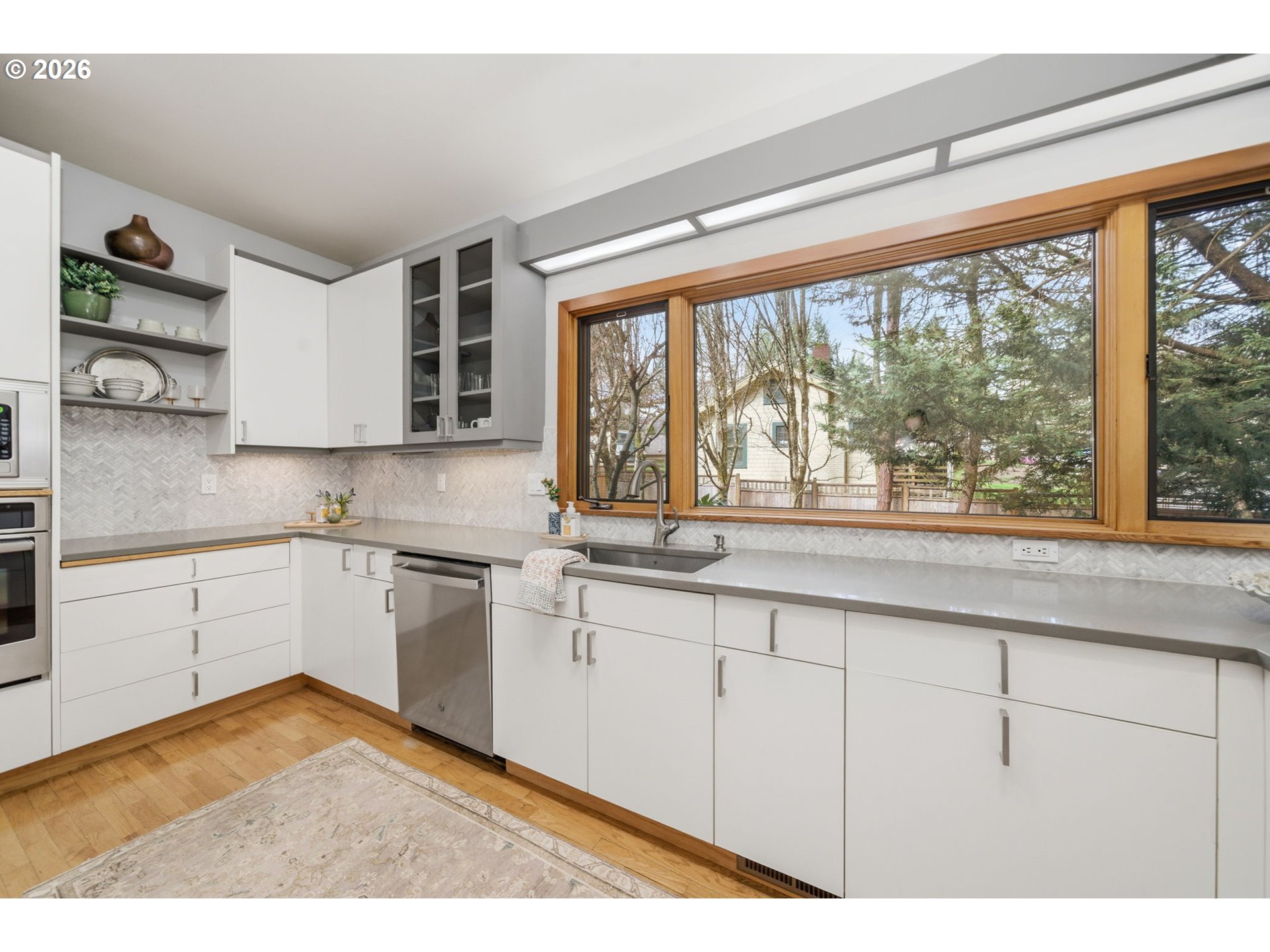 8709 Southwest 11th Avenue Portland, OR 97219 - Photo 6 of 26 Gallery Image 6