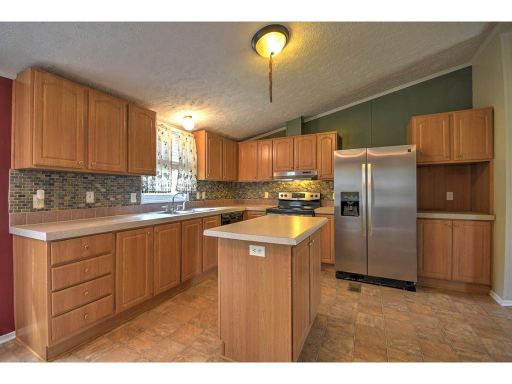 13160 Reedy Creek Road Bristol, VA 24202 - Photo 7 of 17 YOUR OWN ISLAND