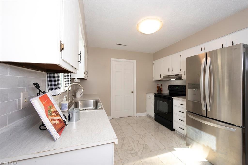 1921 Burke Mill Road Winston-Salem, NC 27103 - Photo 12 of 38