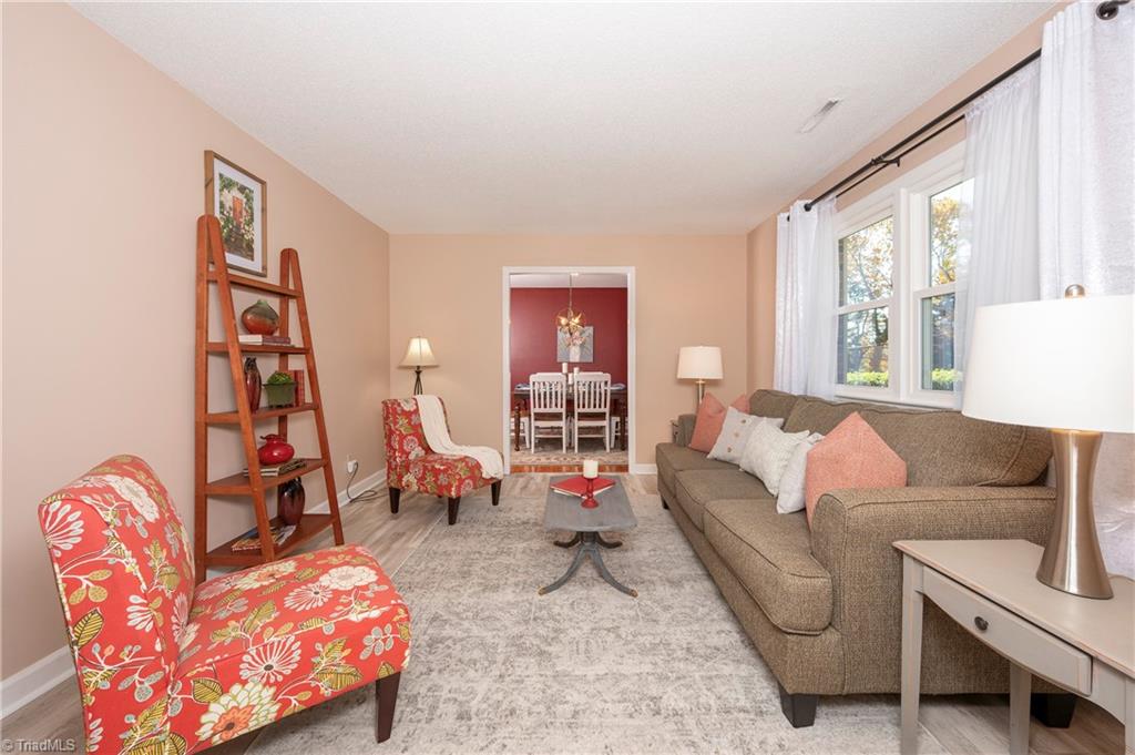 1921 Burke Mill Road Winston-Salem, NC 27103 - Photo 4 of 38