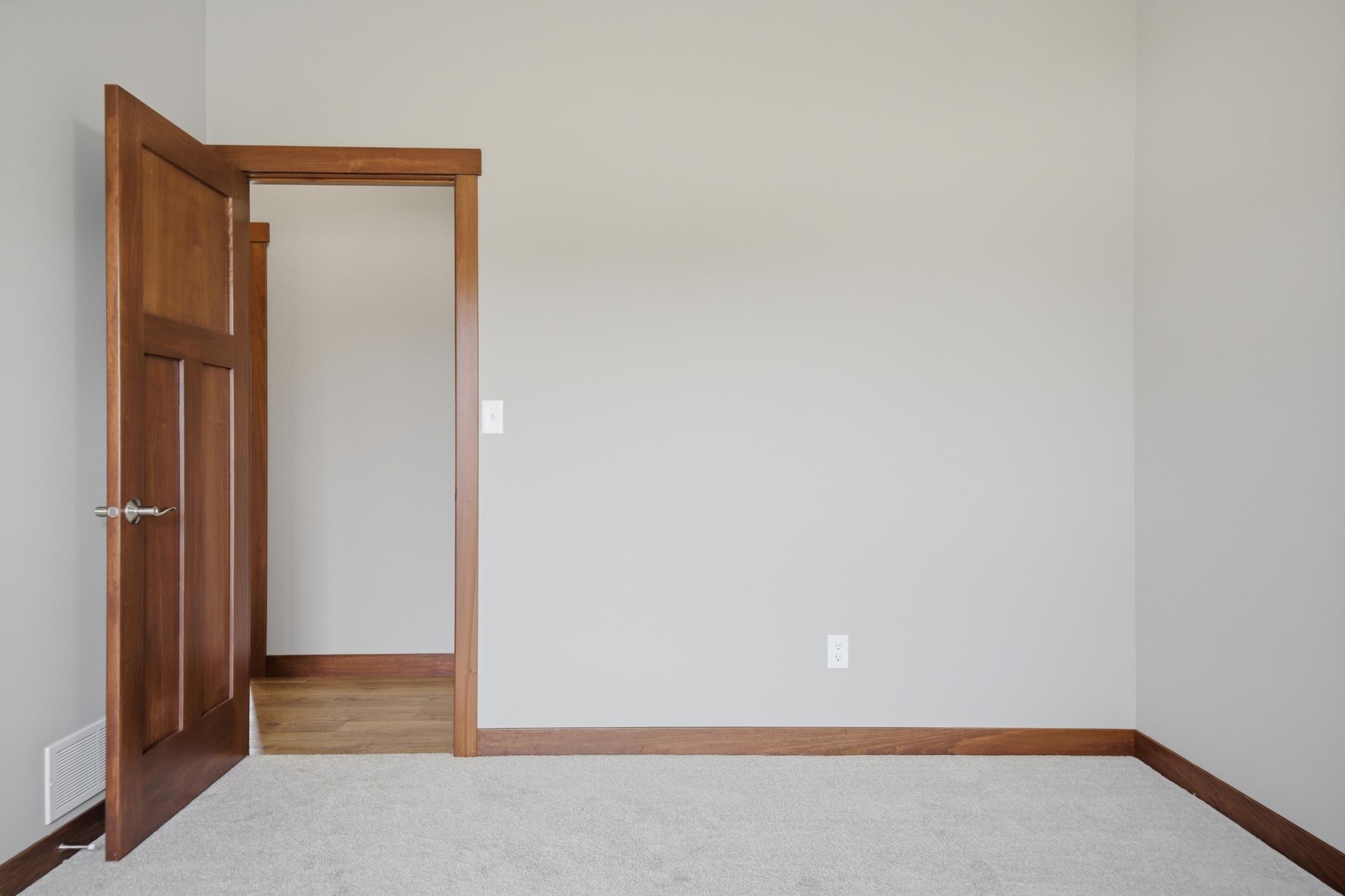 1306 18th Street Northeast Austin, MN 55912 - Photo 21 of 62