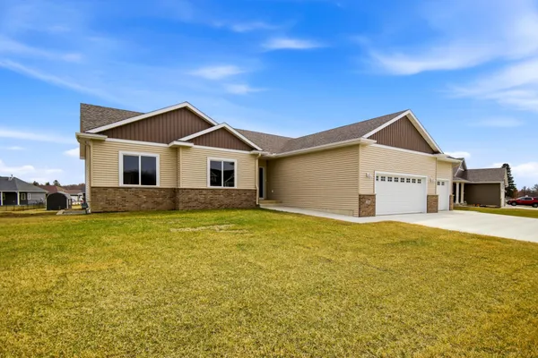 $485,600 | 1306 18th Street Northeast, Austin, MN 55912