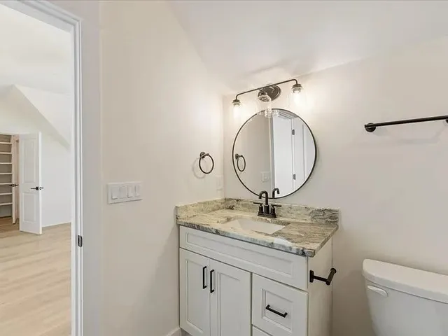 $1,800 | 4064-1 Biltmore Avenue, Tallahassee, FL 32311