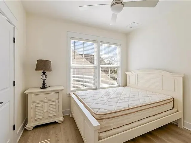 $1,800 | 4064-1 Biltmore Avenue, Tallahassee, FL 32311