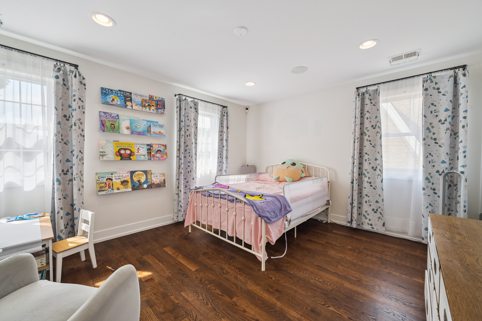 3247 North Rutherford Avenue Chicago, IL 60634 - Photo 19 of 30 Gallery Image 19