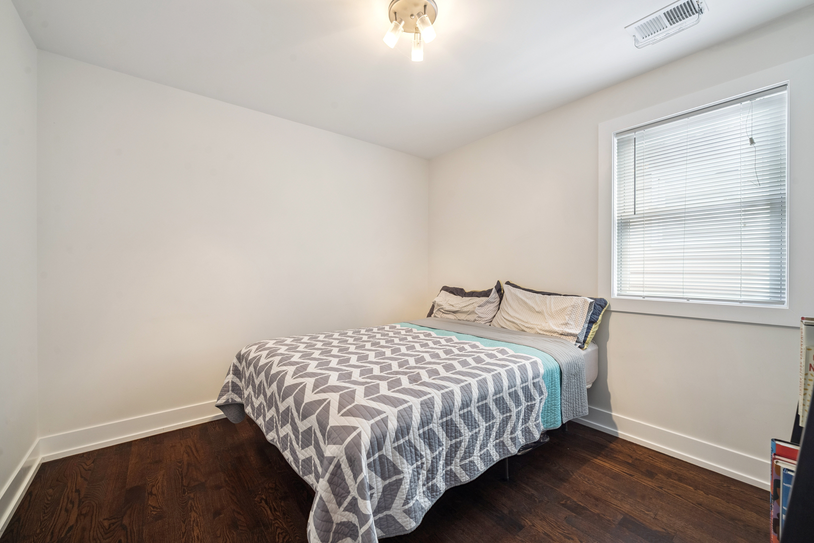 3247 North Rutherford Avenue Chicago, IL 60634 - Photo 20 of 30 Gallery Image 20