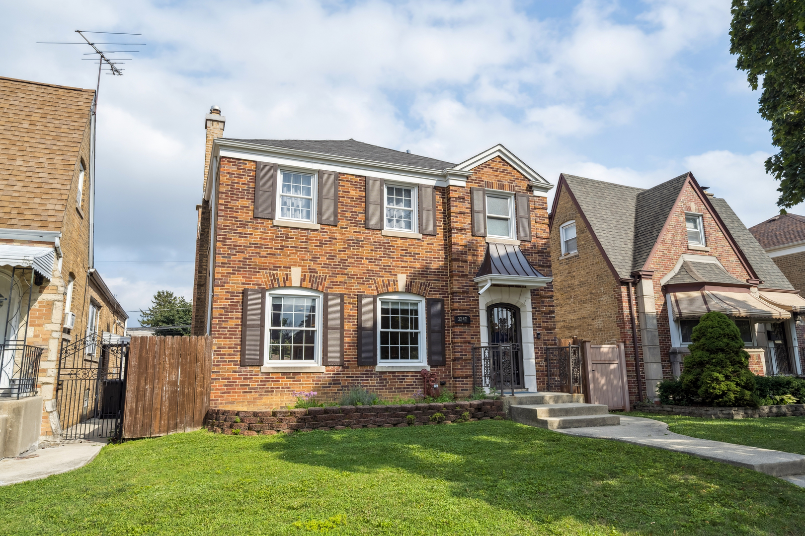 3247 North Rutherford Avenue Chicago, IL 60634 - Photo 2 of 30 Gallery Image 2