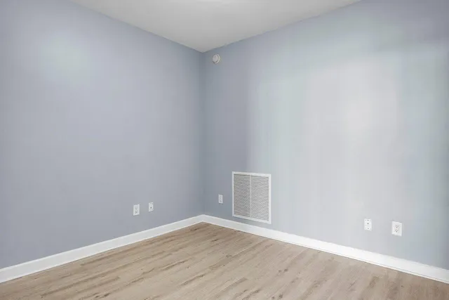 $614,000 | 2640 Lake Shore Drive, Unit 614, Riviera Beach, FL 33404