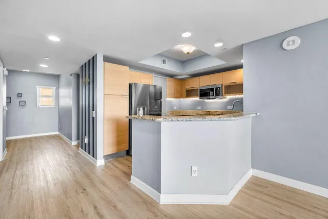 $614,000 | 2640 Lake Shore Drive, Unit 614, Riviera Beach, FL 33404