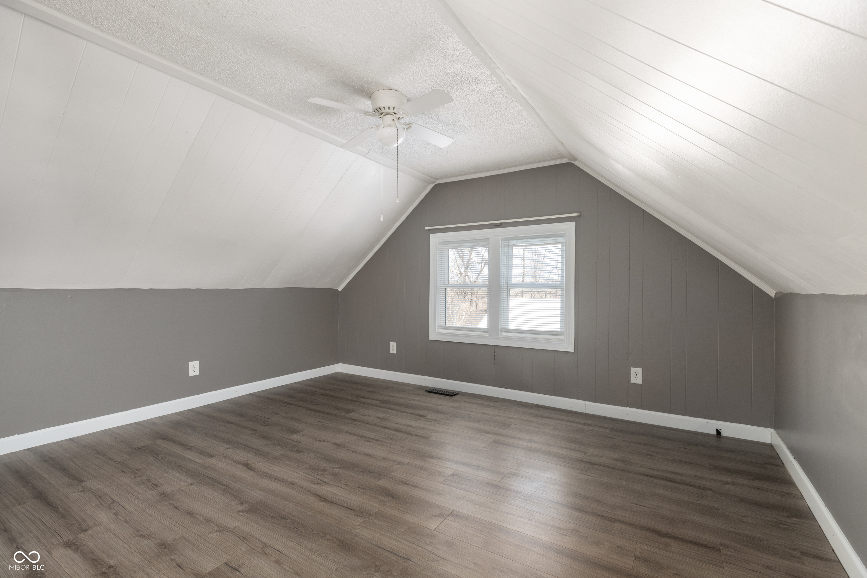 712 North Pendleton Avenue Pendleton, IN 46064 - Photo 17 of 29