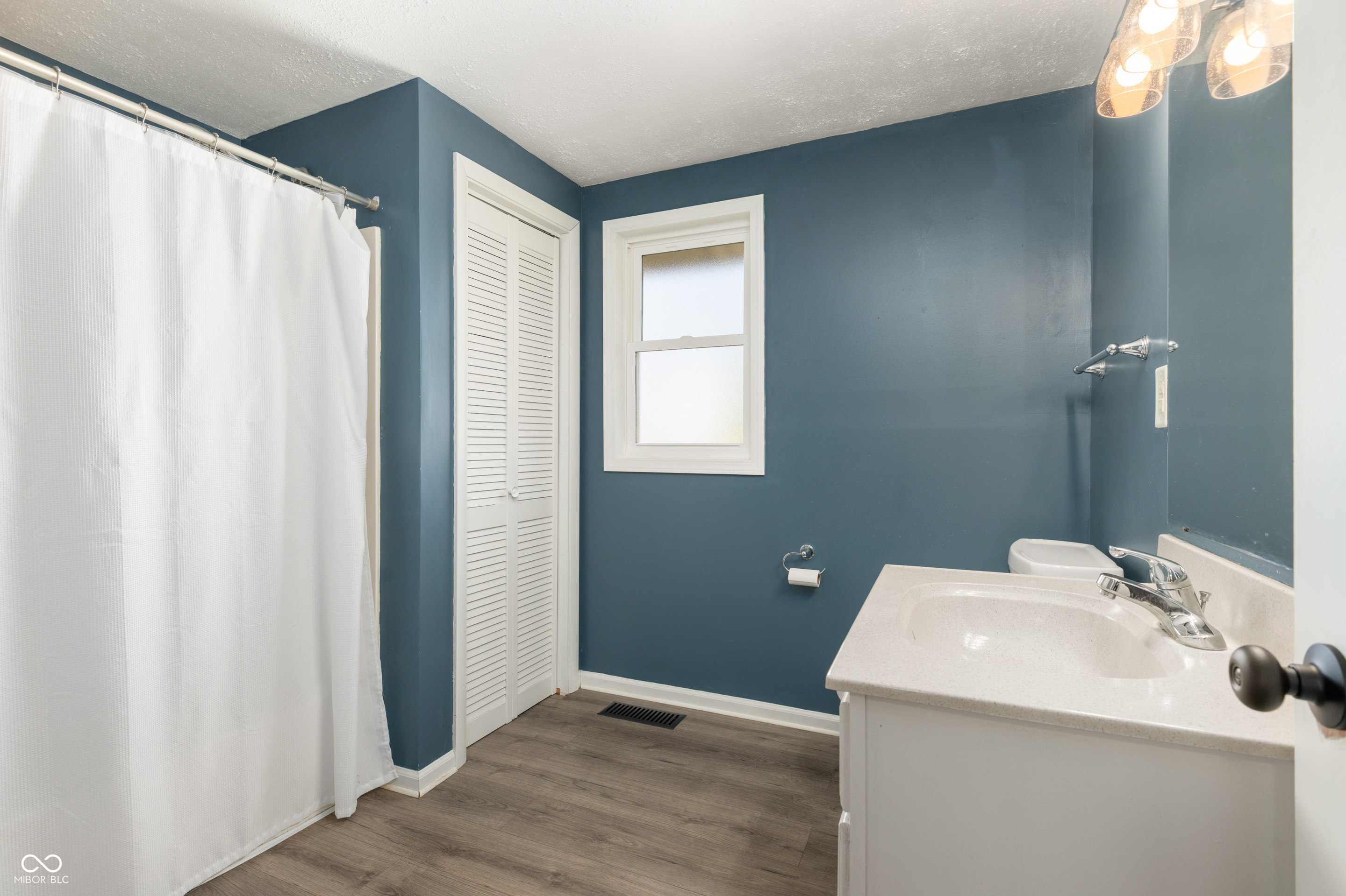 712 North Pendleton Avenue Pendleton, IN 46064 - Photo 22 of 29