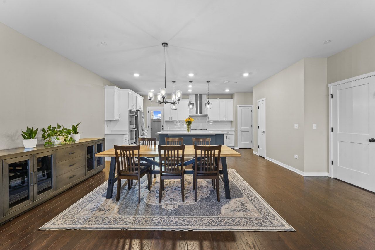 249 Hoffmann Drive Buffalo Grove, IL 60089 - Photo 14 of 36