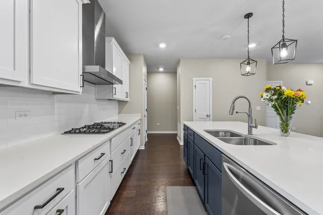 $625,000 | 249 Hoffmann Drive, Buffalo Grove, IL 60089