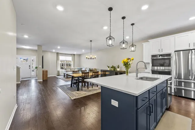 $625,000 | 249 Hoffmann Drive, Buffalo Grove, IL 60089