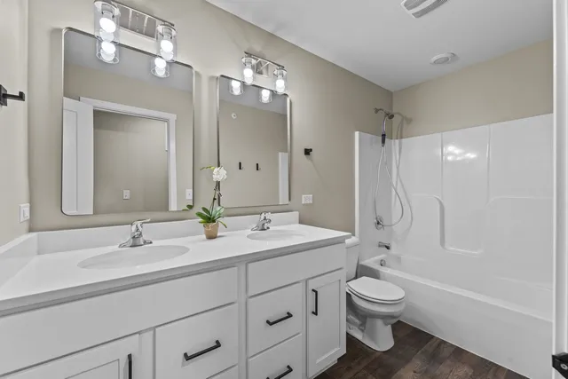 $625,000 | 249 Hoffmann Drive, Buffalo Grove, IL 60089