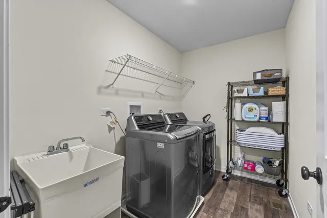 $625,000 | 249 Hoffmann Drive, Buffalo Grove, IL 60089