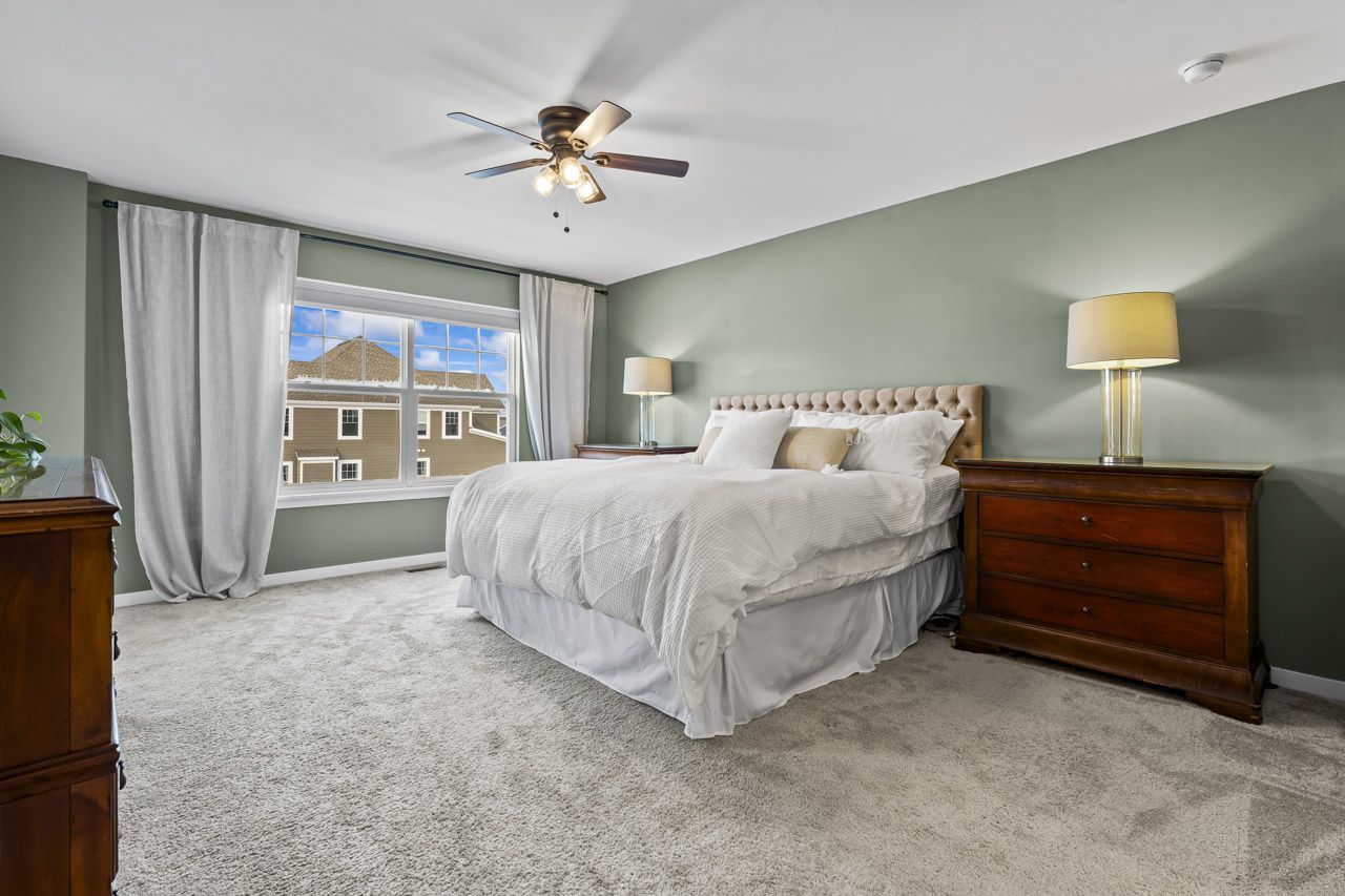 249 Hoffmann Drive Buffalo Grove, IL 60089 - Photo 6 of 36