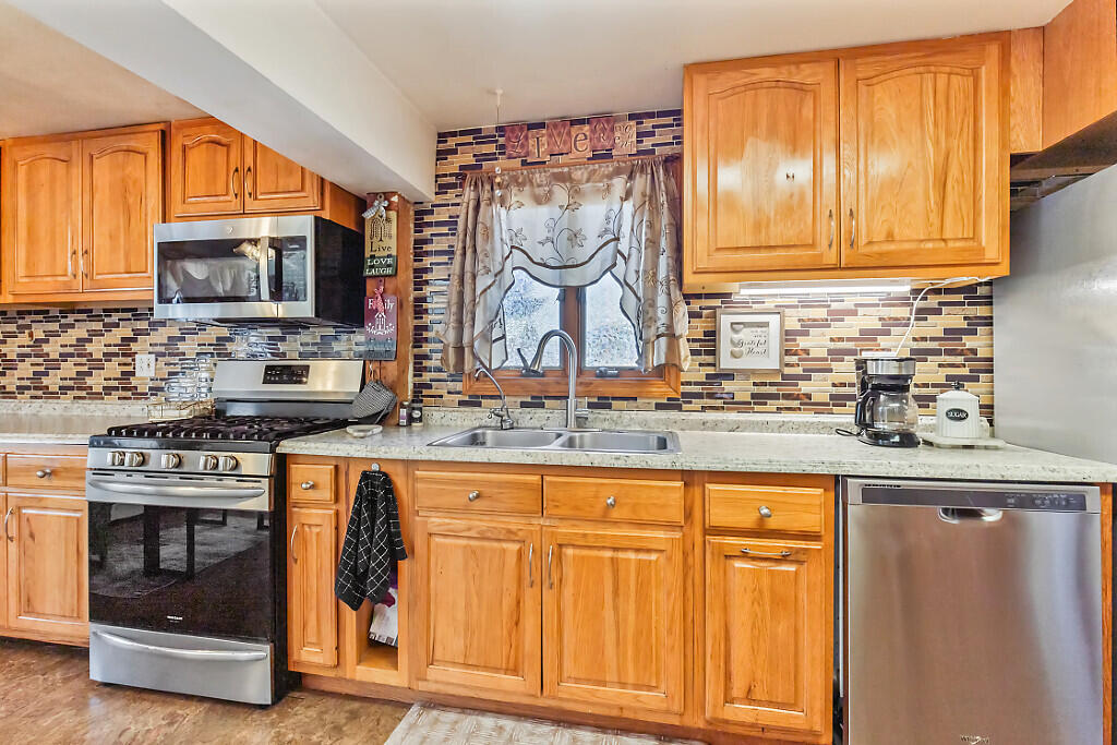 12 Town Line Road Belgrade, ME 04917 - Photo 24 of 77 KITCHEN