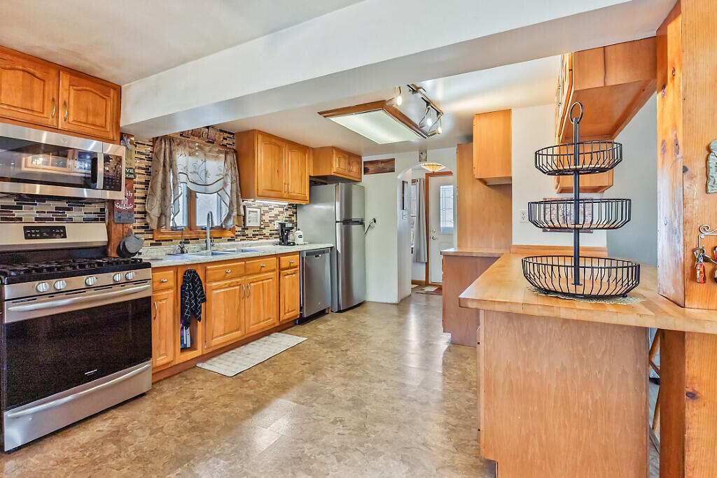 12 Town Line Road Belgrade, ME 04917 - Photo 26 of 77 KITCHEN