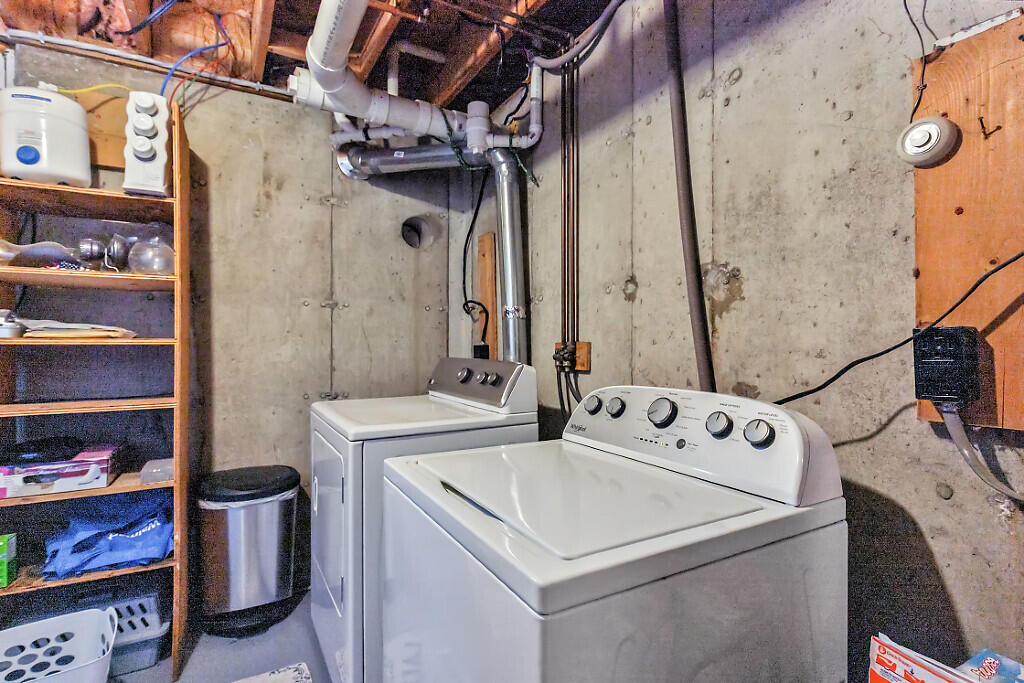 12 Town Line Road Belgrade, ME 04917 - Photo 59 of 77 LAUNDRY ROOM