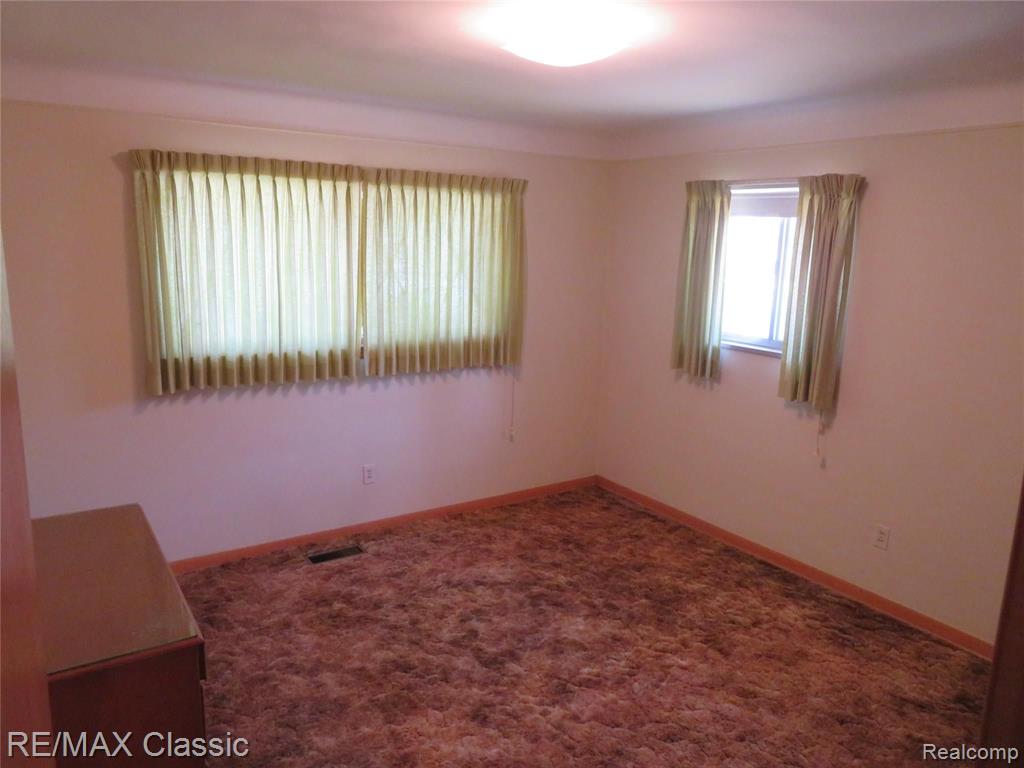 11092 Racine Road Warren, MI 48093 - Photo 12 of 25