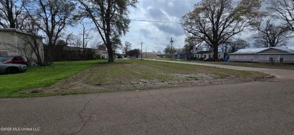 $165,000 | 102 2nd Street, Cleveland, MS 38732