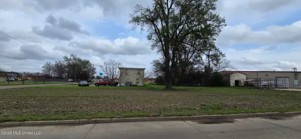 $165,000 | 102 2nd Street, Cleveland, MS 38732