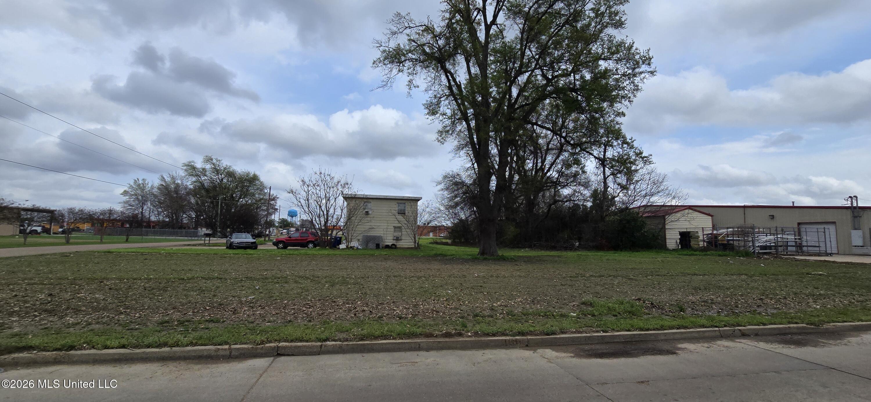 102 2nd Street Cleveland, MS 38732 - Photo 9 of 11 20260310_144032