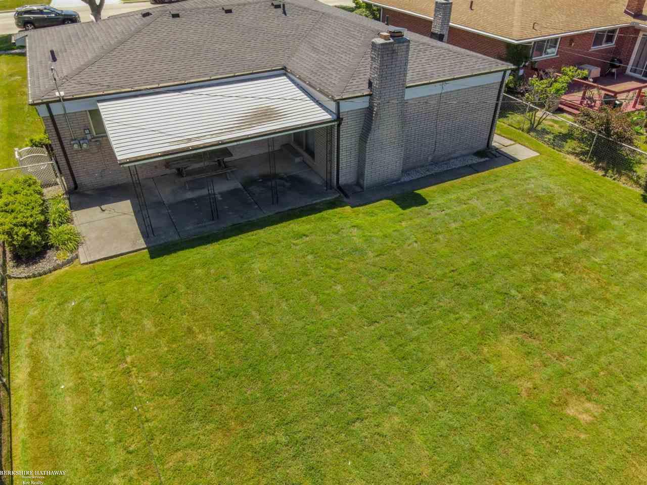 13531 Martin Road Warren, MI 48088 - Photo 3 of 45