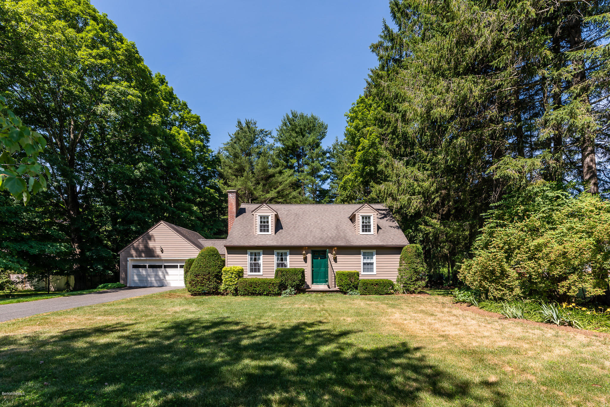 309 North Plain Road Great Barrington, MA 01236 - Photo 2 of 24 Charming Cape