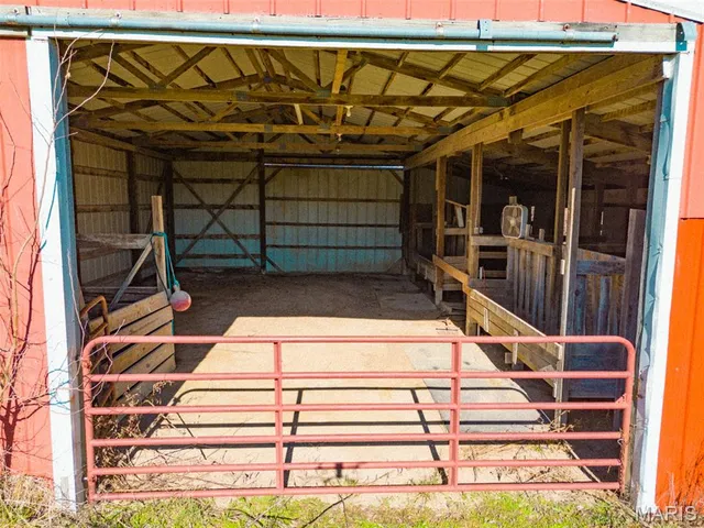 $435,000 | 12530 Peter Moore Lane, De Soto, MO 63020