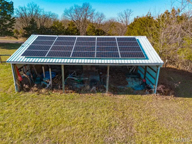 $435,000 | 12530 Peter Moore Lane, De Soto, MO 63020