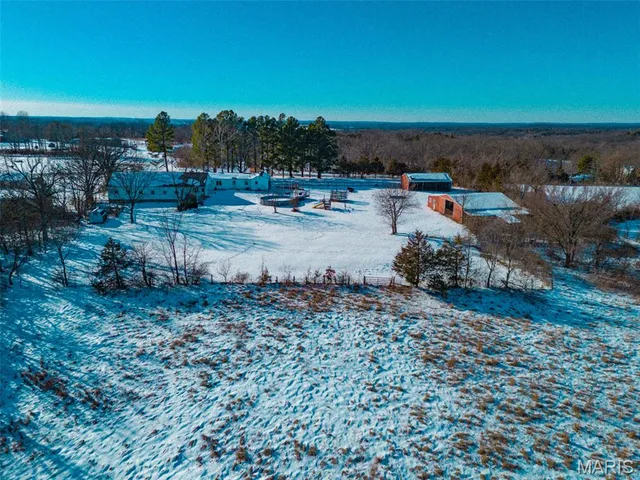 $435,000 | 12530 Peter Moore Lane, De Soto, MO 63020