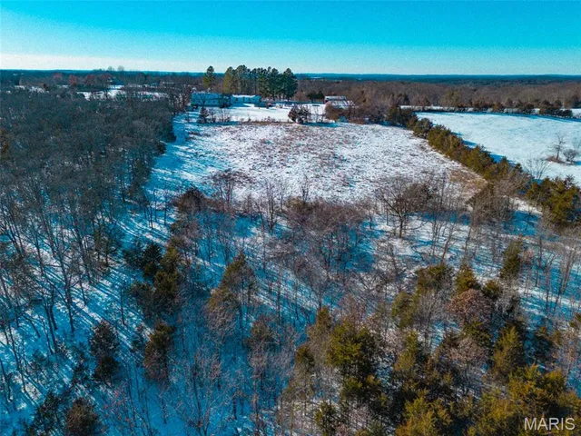 $435,000 | 12530 Peter Moore Lane, De Soto, MO 63020