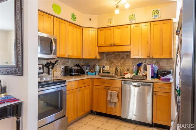 $435,000 | 12530 Peter Moore Lane, De Soto, MO 63020