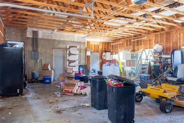 $435,000 | 12530 Peter Moore Lane, De Soto, MO 63020