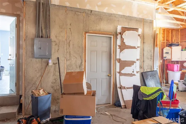 $435,000 | 12530 Peter Moore Lane, De Soto, MO 63020