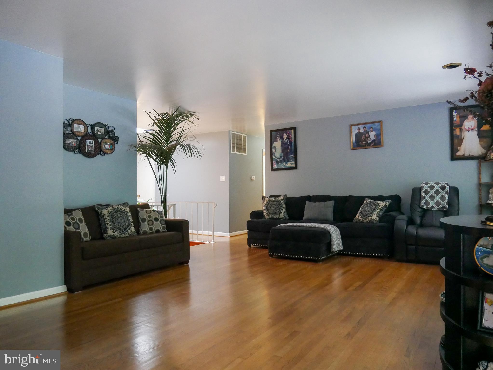 300 Eldrid Drive Silver Spring, MD 20904 - Photo 7 of 37 Family Room