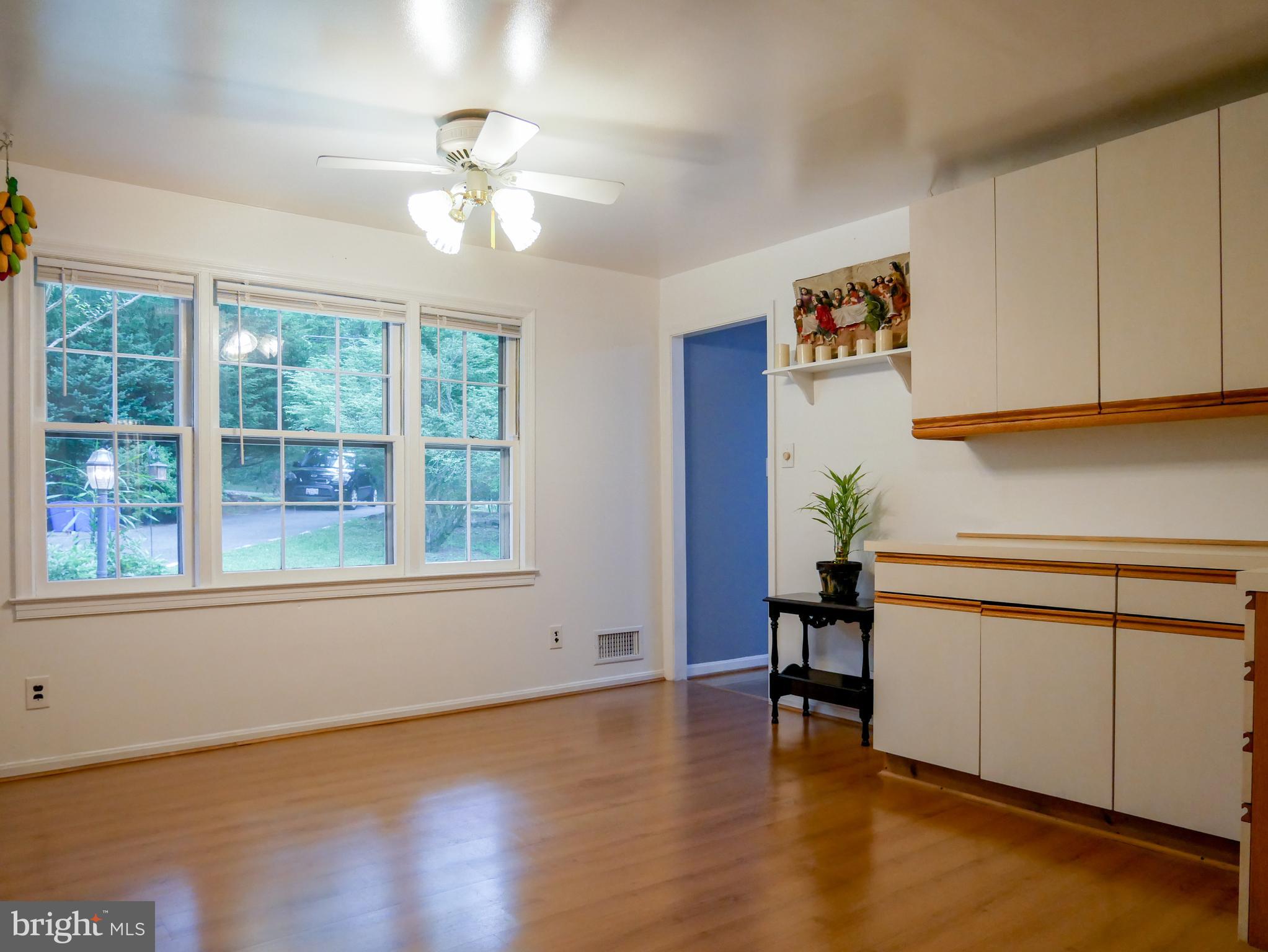 300 Eldrid Drive Silver Spring, MD 20904 - Photo 10 of 37 Kitchen