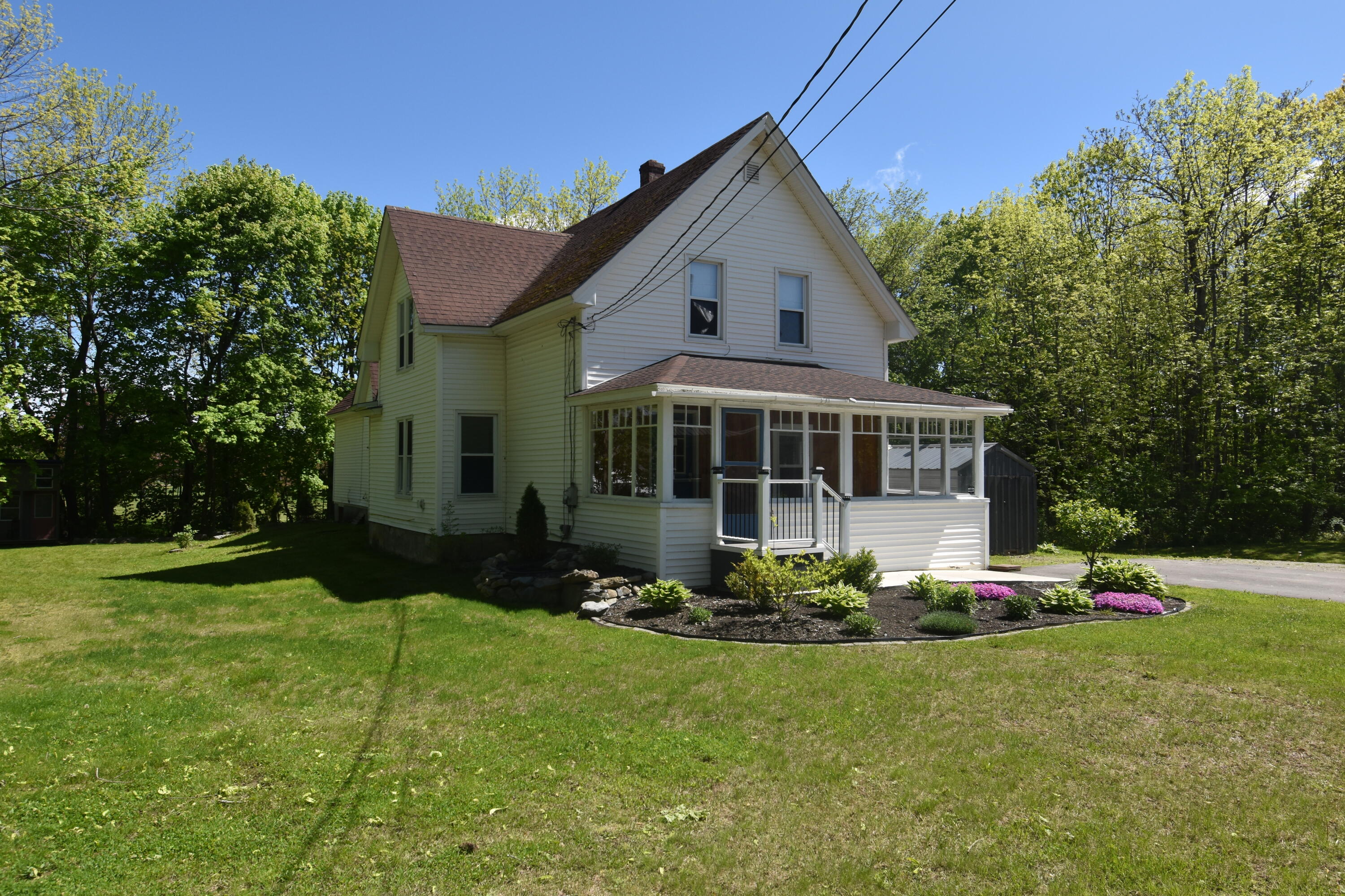 164 Nichols Street Pittsfield, ME 04967 - Photo 1 of 37 DSC_1525