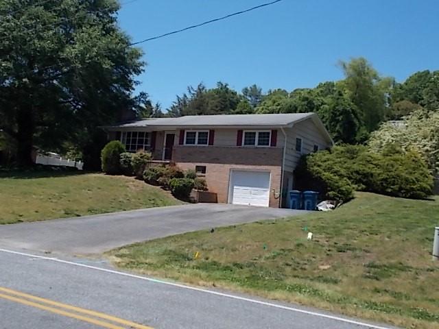 138 Wildlife Access Road Hickory, NC 28601 - Photo 3 of 23 Gallery Image 3