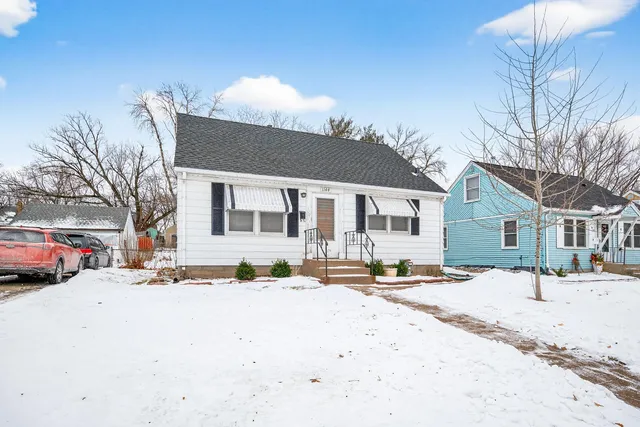 $215,000 | 1144 Flandrau Street, St. Paul, MN 55106