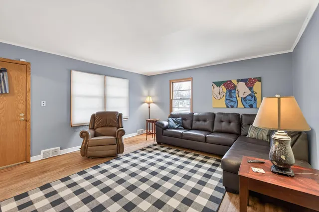 $215,000 | 1144 Flandrau Street, St. Paul, MN 55106