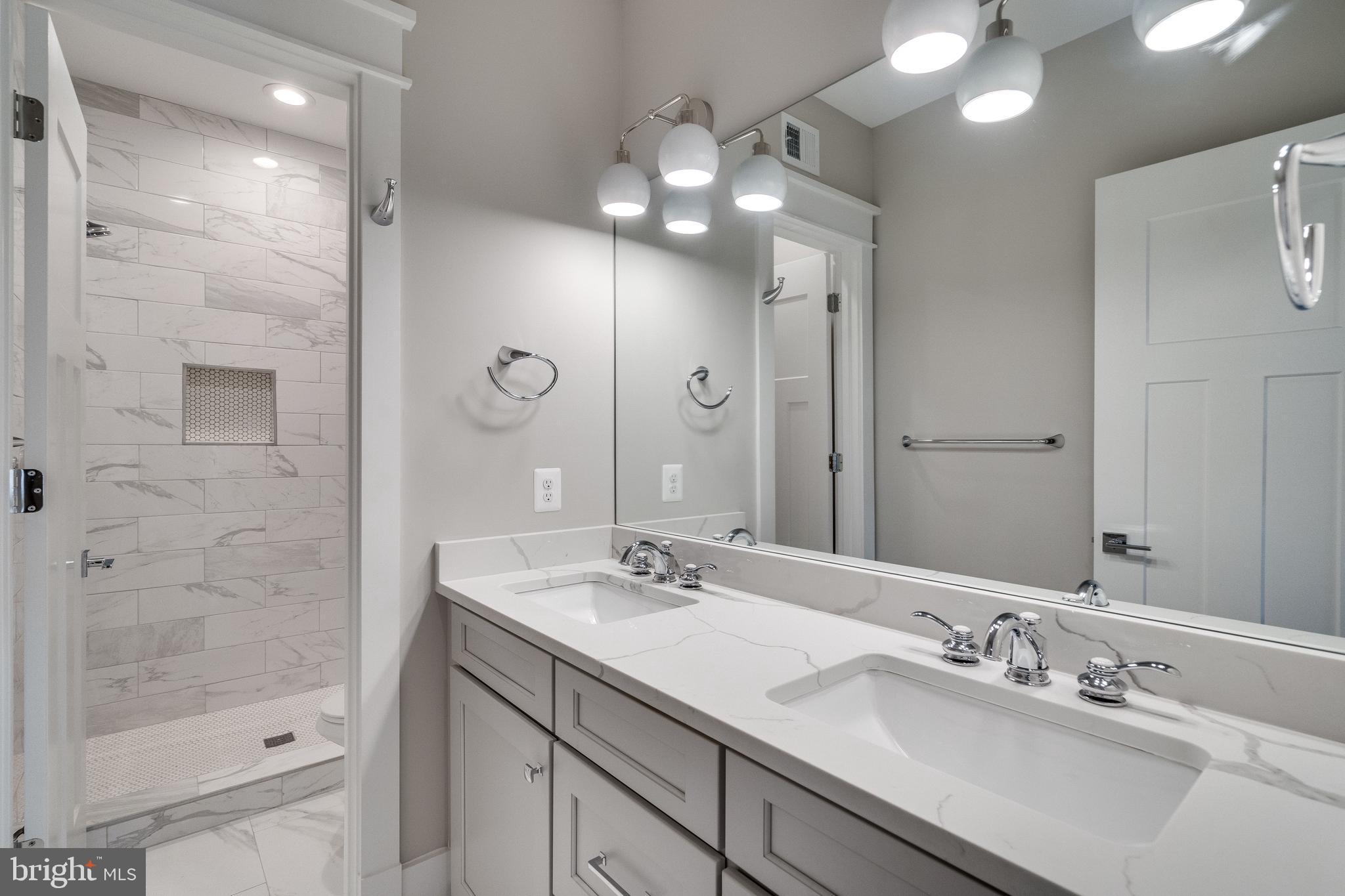 8016 Wellington Road Alexandria, VA 22308 - Photo 26 of 43 Hall Bath