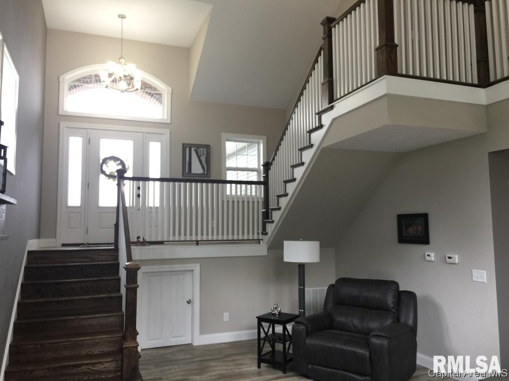 766 Persimmon Road Petersburg, IL 62675 - Photo 6 of 33 Gallery Image 6